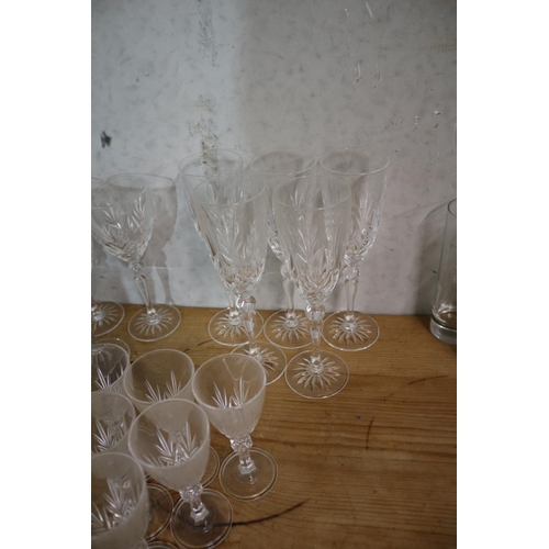 116 - Nice Selection of Crystal and Cut Glass Glasses