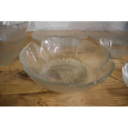 140 - Selection of Glass Bowls and Dishes in a Floral Design