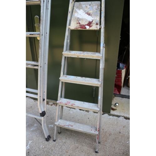 148 - 2 x Aluminium Step Ladders