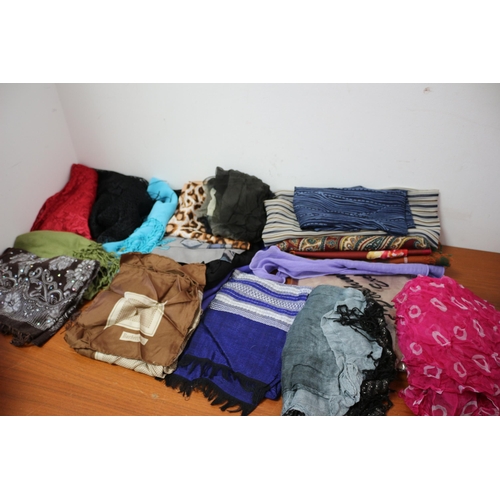 366 - Very Nice Selection of Ladies Shawls / Scarves and Pashmina