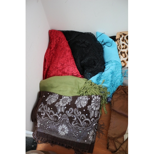 366 - Very Nice Selection of Ladies Shawls / Scarves and Pashmina