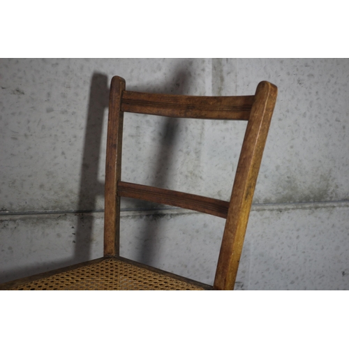 396 - 19th Century Provincial Oak and Cane Chair - Sturdy