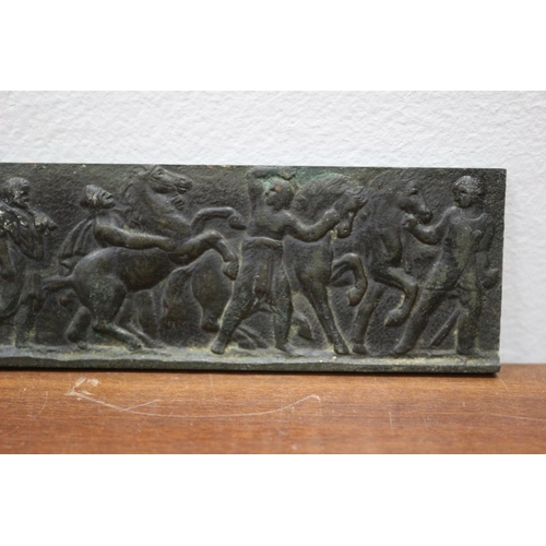 485 - 2 x Aged Bronze Relief Plaques Initialled P.K on the Reverse - Roman or Greek Style - 15.5 cm Each -... 