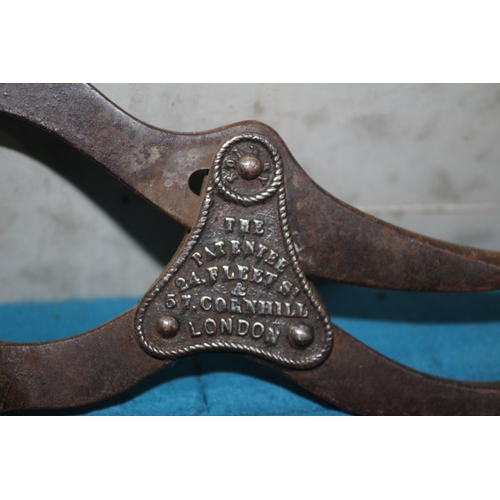 513 - 19th Century Lund Lever-Action Corkscrew