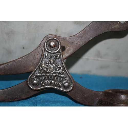 513 - 19th Century Lund Lever-Action Corkscrew