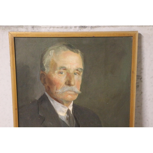 543 - Framed Oil Painting of a Distinguished Gentleman 1915 by H Anderson - Signed Bottom Right Corner