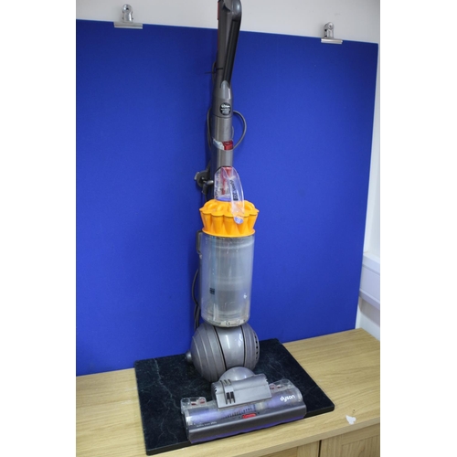 320 - Dyson DC40, Untested, AF