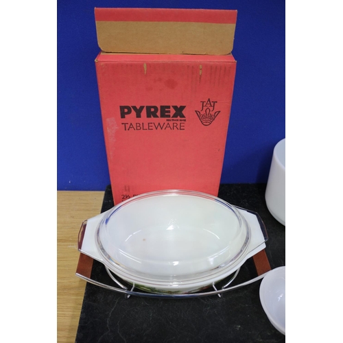 40 - 2 1/2 Pint Oval Casserole Dish, Brand New in Box With Stand, Pyrex Bowls