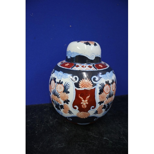 116 - Imari lamp base, hand painted