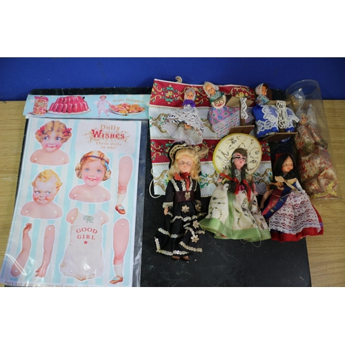 178 - Collection of Dolls