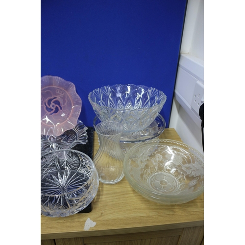 188 - Collection of Glass Bowls, Cake Stand, 2 Pink Plates and Glass Toaster Rack