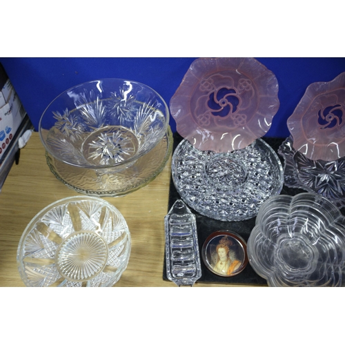 188 - Collection of Glass Bowls, Cake Stand, 2 Pink Plates and Glass Toaster Rack