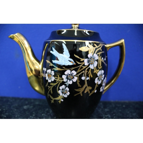 205 - Coffee Pot in Black and Gold. Gibsons England, 16cm Tall