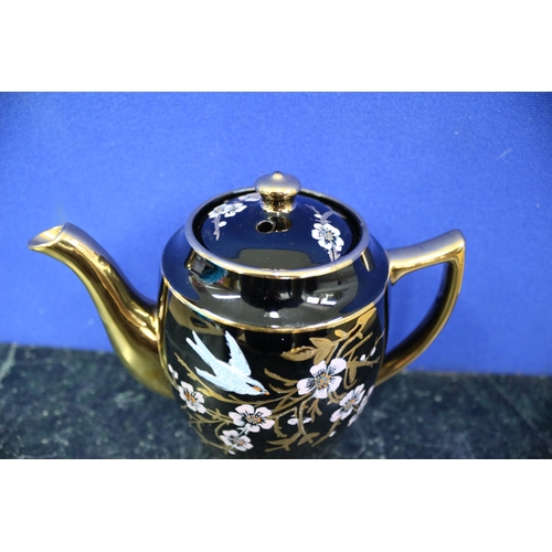 205 - Coffee Pot in Black and Gold. Gibsons England, 16cm Tall