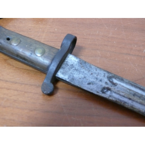 263 - Early Version Lee Enfield Bayonet in Sheath, 44cm