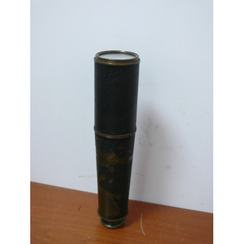 266 - Antique 4 Section Brass Telescope, 
29cm not extended
82.5cm when extended