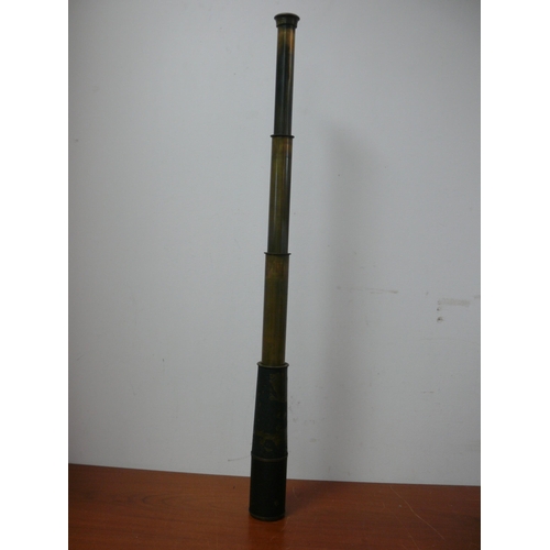 266 - Antique 4 Section Brass Telescope, 
29cm not extended
82.5cm when extended