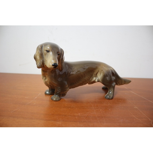 340 - Vintage Sylvac Dachshund