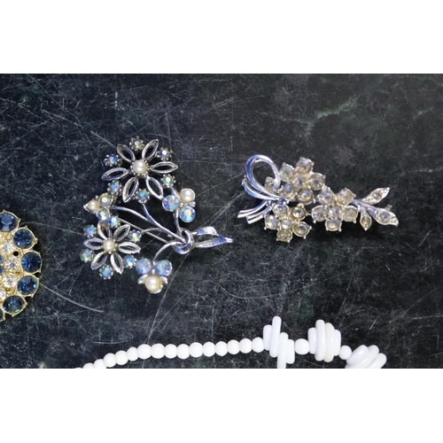 457 - Costume Jewellery