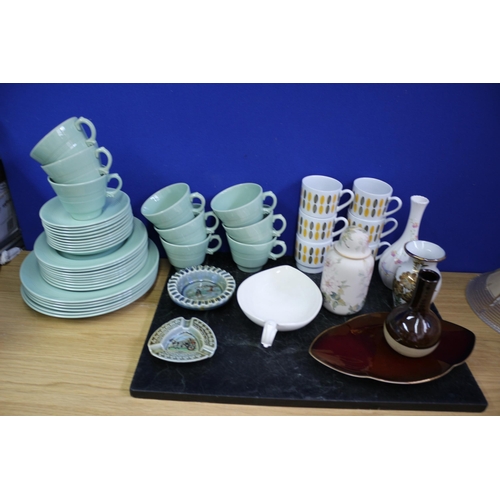 484 - Selection of Cups & Other items