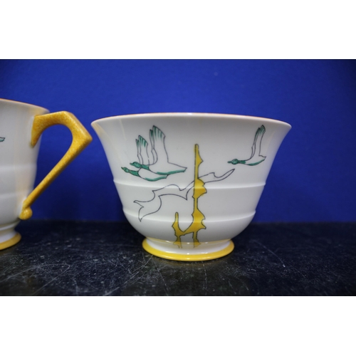 498 - Paragon Wild Geese Bowl & Jug Set, Jug is 8.5cm