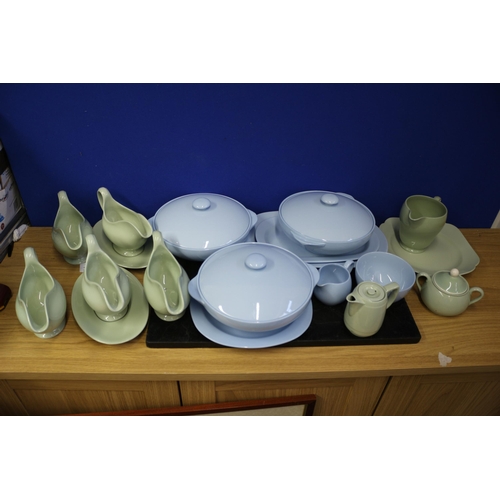 506 - Spode English Lavender & Hemish Green Dinnerware