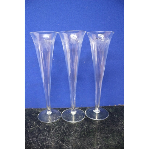 536 - 3 x Tall Champagne Flute Glasses with Grape Vine Etching - 25cm