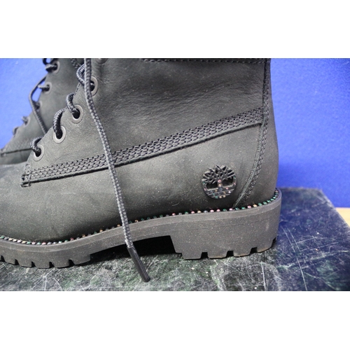 624 - Pair of Timberland Boots - Size 4