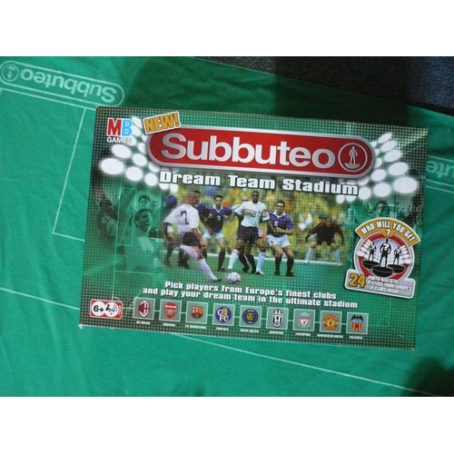 108 - Subbuteo dream team stadium