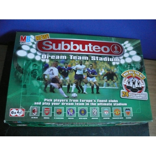 108 - Subbuteo dream team stadium