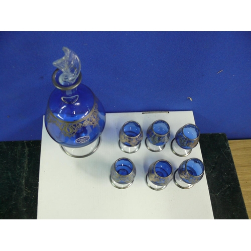 95 - Murano decanter and 6 Glass set in box