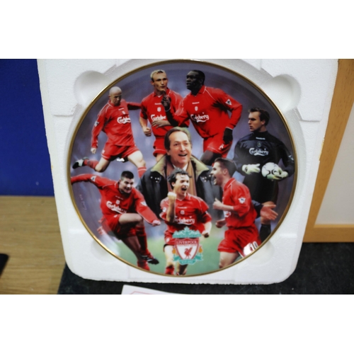 154 - 2x Liverpool Fc items including plate