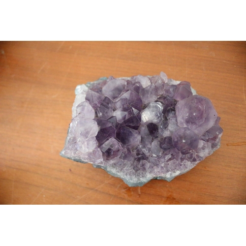 163 - Large Amethyst Cluster, 14cm Long & 664g in Weight