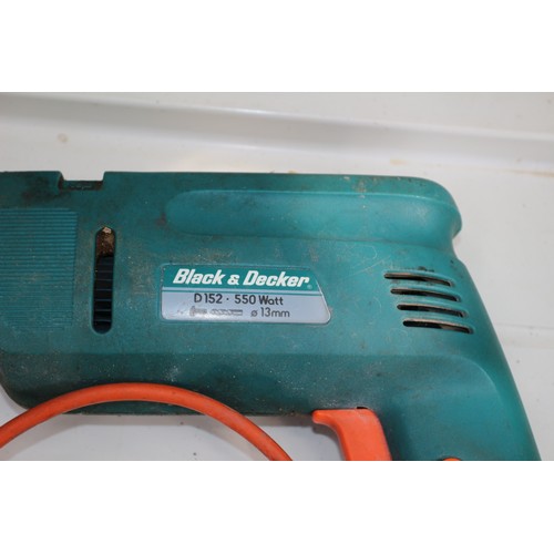 668 - Black and Decker Corded Drill