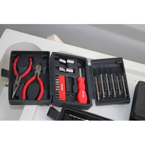 678 - 3x Mini Tool Sets