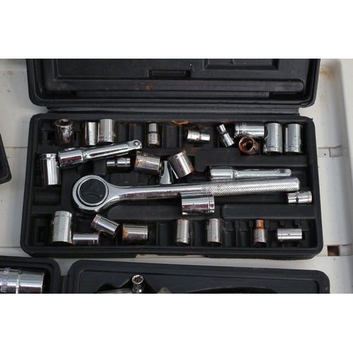 678 - 3x Mini Tool Sets