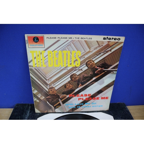 104 - Please, Please Me By The Beatles LP