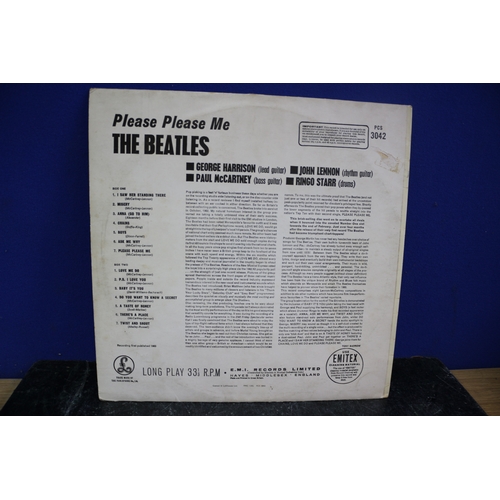 104 - Please, Please Me By The Beatles LP