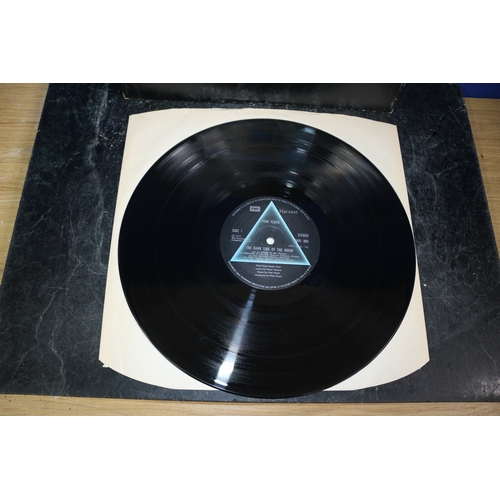 105 - Pink Floyd 'Dark Side of The Moon' LP