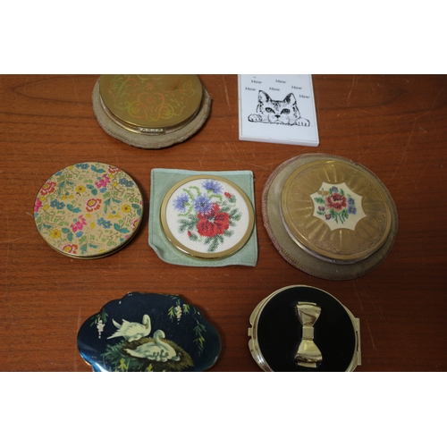 13 - Selection of Vintage Compacts