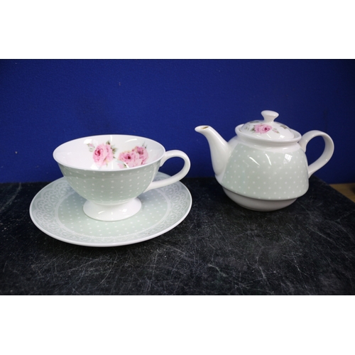 133 - Laura Ashley Tea For One Set