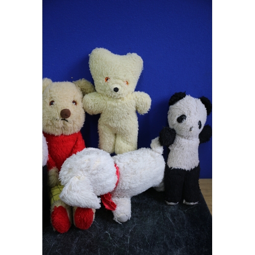 41 - Bundle of Vintage Teddies