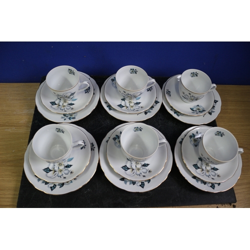 44 - Vintage Bohemia 18 piece New Tea Set