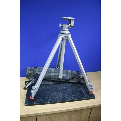 109 - Harmony Extendable Tripod and Case