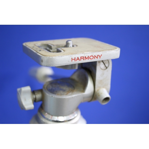 109 - Harmony Extendable Tripod and Case