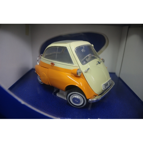 116 - Revell Metal BMW Isetta 250 Scale Model, In Box