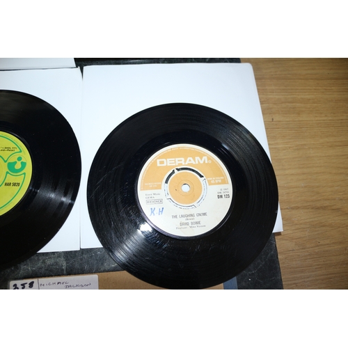 13 - Nice Collection of Singles (45's) Including Michael Jackson, Elvis Presley, Freddie Mercury