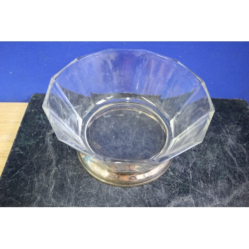 25 - Large Glass Bormioli Serving Bowl, 25cm Diameter