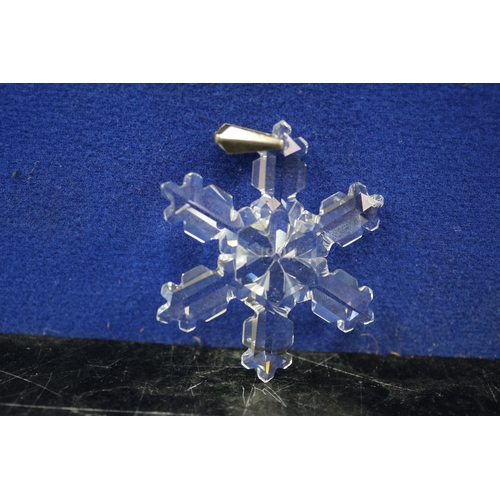 54 - Swarovski 1992 Snowflake, Minor Nibble