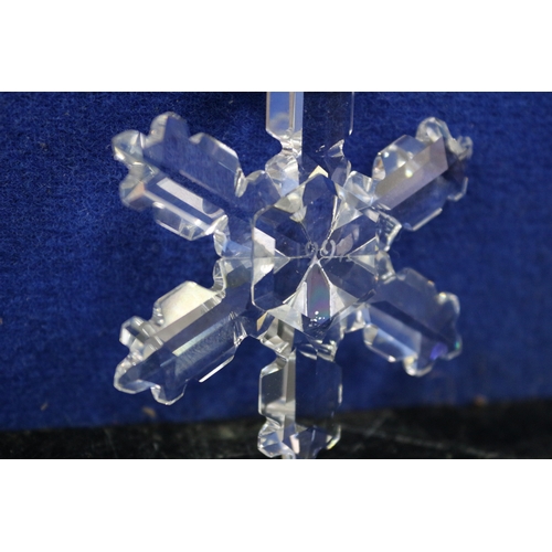 54 - Swarovski 1992 Snowflake, Minor Nibble